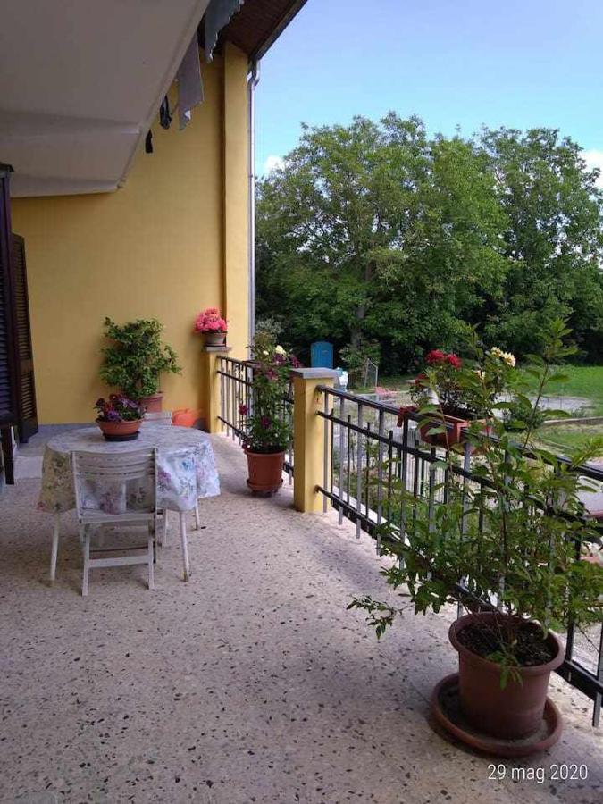Beb Infamiglia Bed & Breakfast Cascinette Bagian luar foto