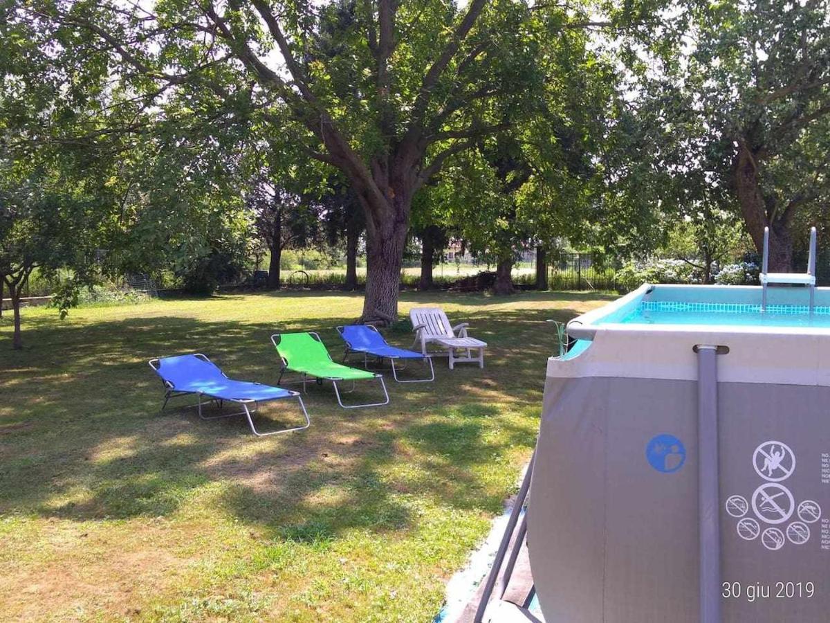 Beb Infamiglia Bed & Breakfast Cascinette Bagian luar foto