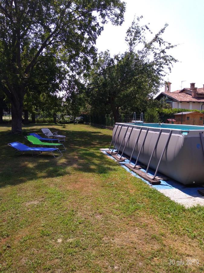 Beb Infamiglia Bed & Breakfast Cascinette Bagian luar foto